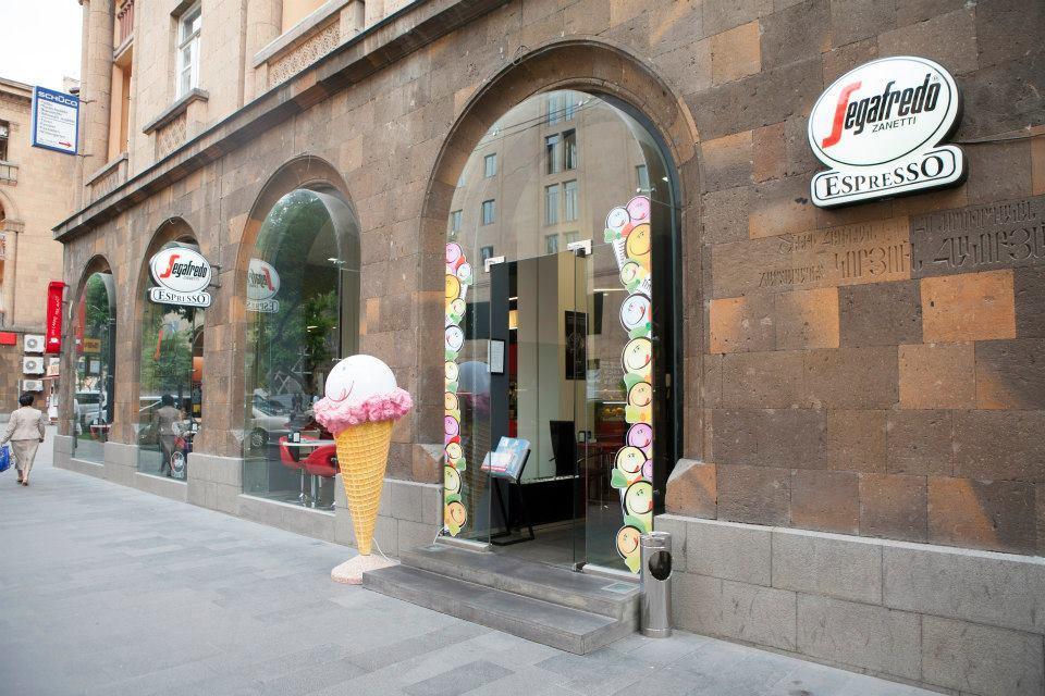 Apartment On 11 Amiryan Street Yerevan Bagian luar foto