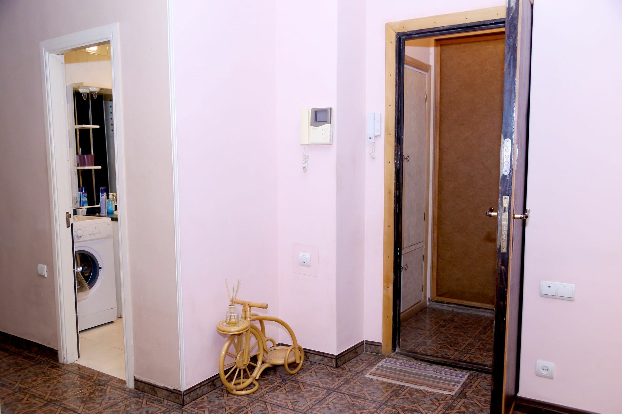 Apartment On 11 Amiryan Street Yerevan Bagian luar foto